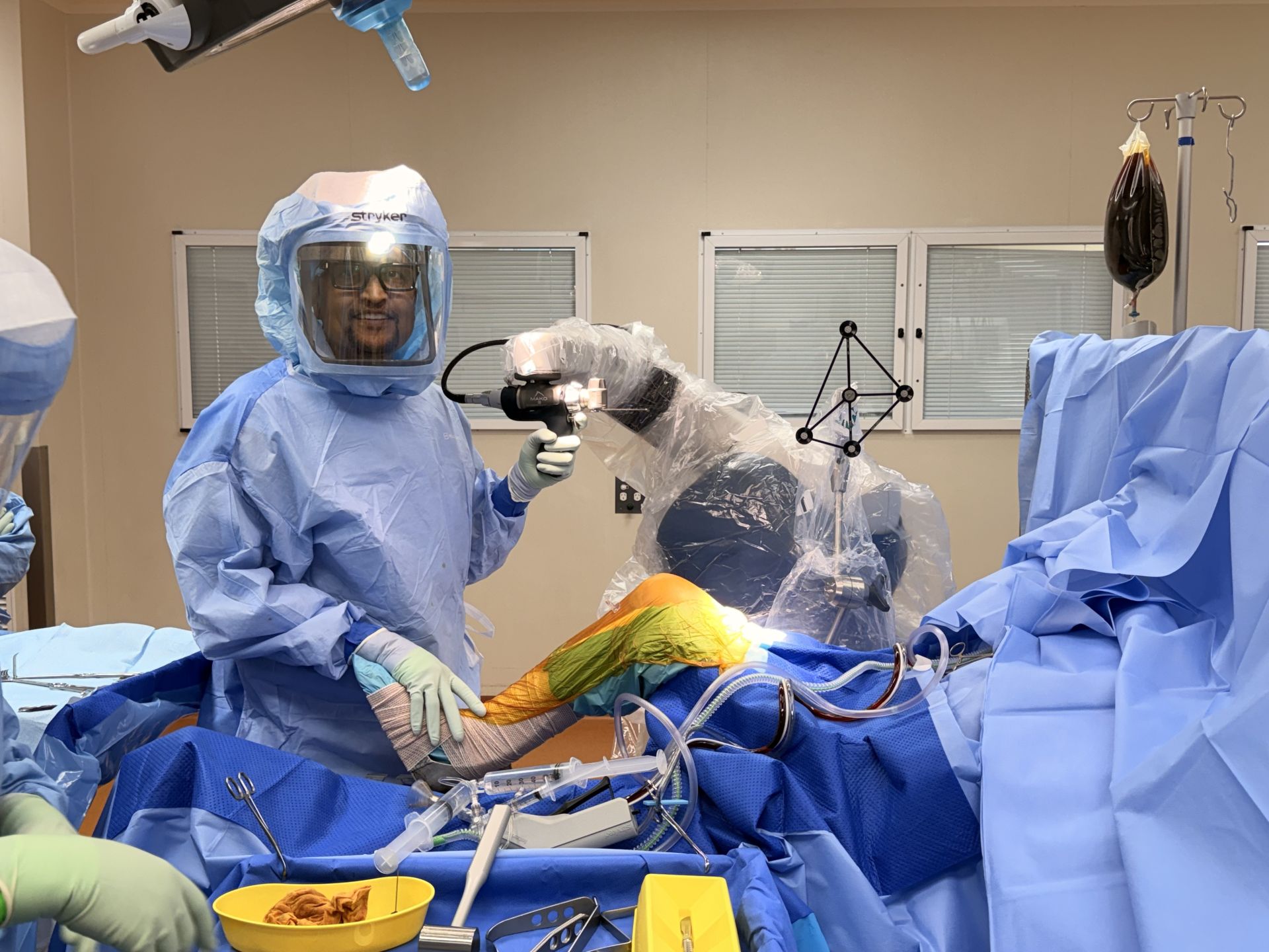 MAko Robotic Knee Replacement . QLLC, Townsville Orthopaeedic Surgeon 